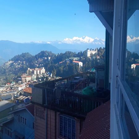 Hotel Golden Potala, Darjeeling Дарджилинг Екстериор снимка